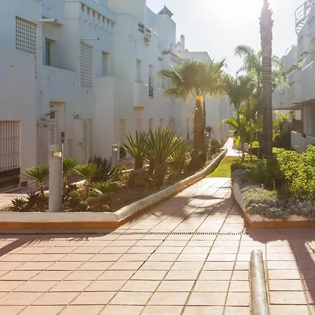 Seaview Penthouse Valle Golf エステポナ